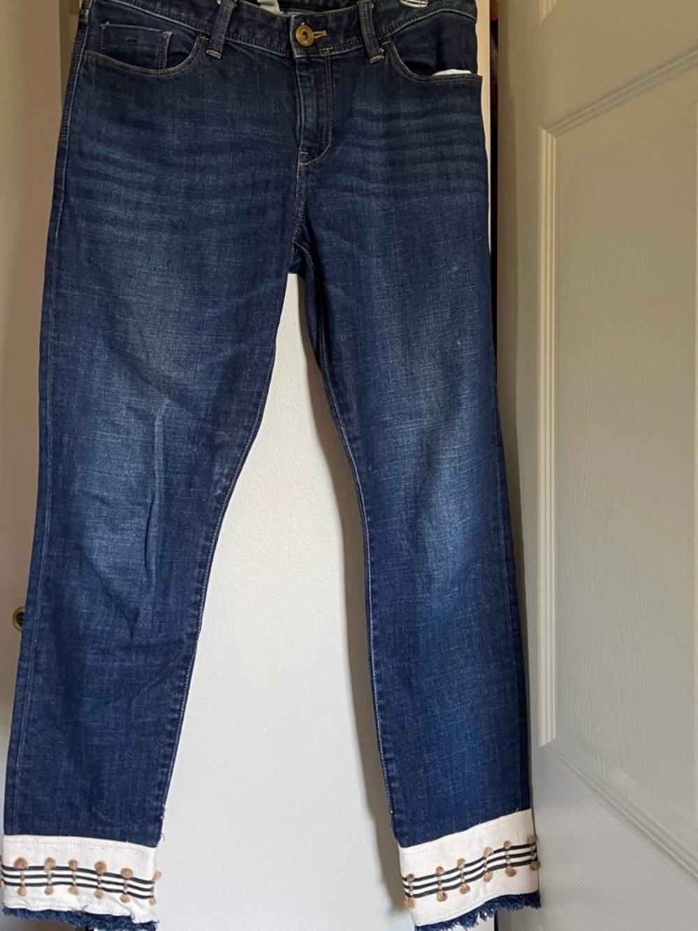 Banana Republic Jeans with Embroidered Fringe Cuff Size 28